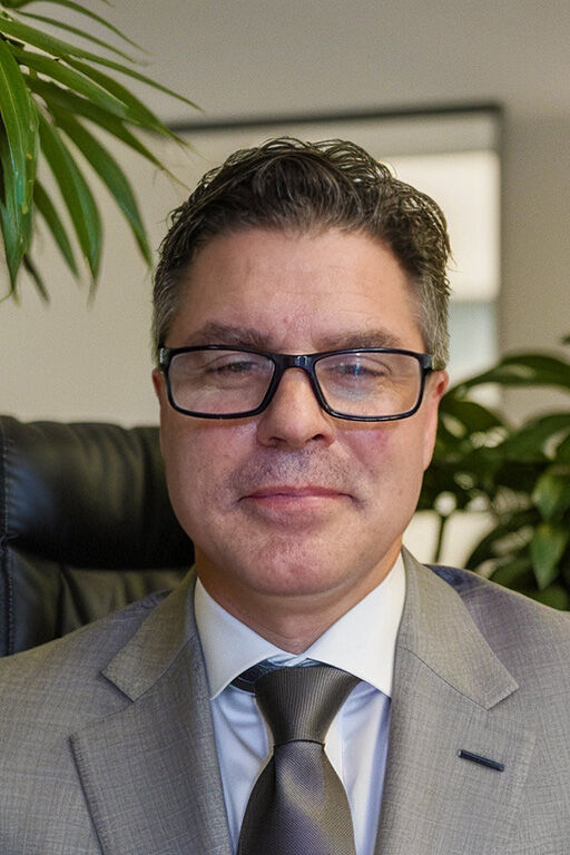 SortisMarketing's tweet photo. Meet the Sortis Team: 

Greg Sanders, one of the Founders and Principals at Sortis, has been in the industry since the beginning of the digital world as we know it. 

Outside of the office, Greg has a passion for playing golf, going to the gym, and working on his car. https://t.co/nitMW3C3Nd
