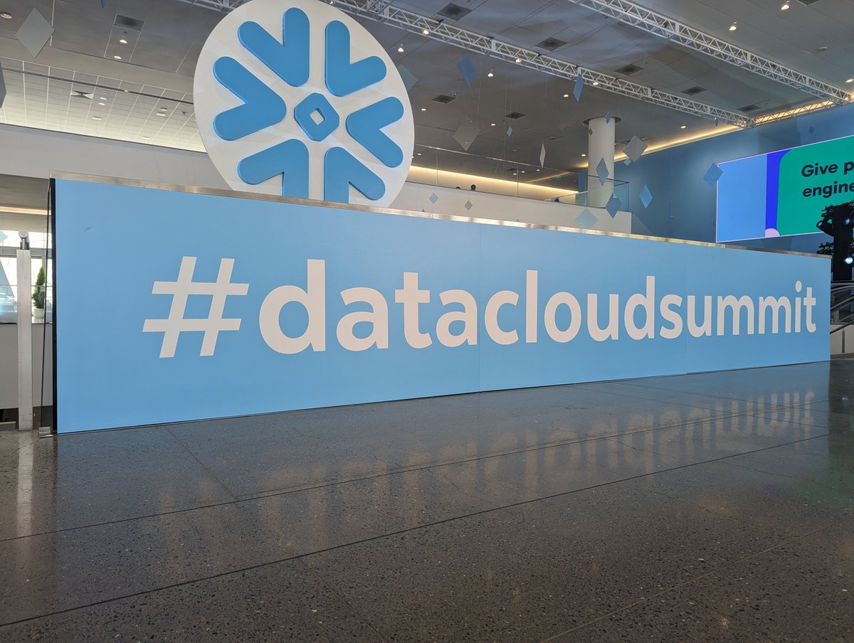 foursue's tweet image. #datacloudsummit
盛り上がってきた