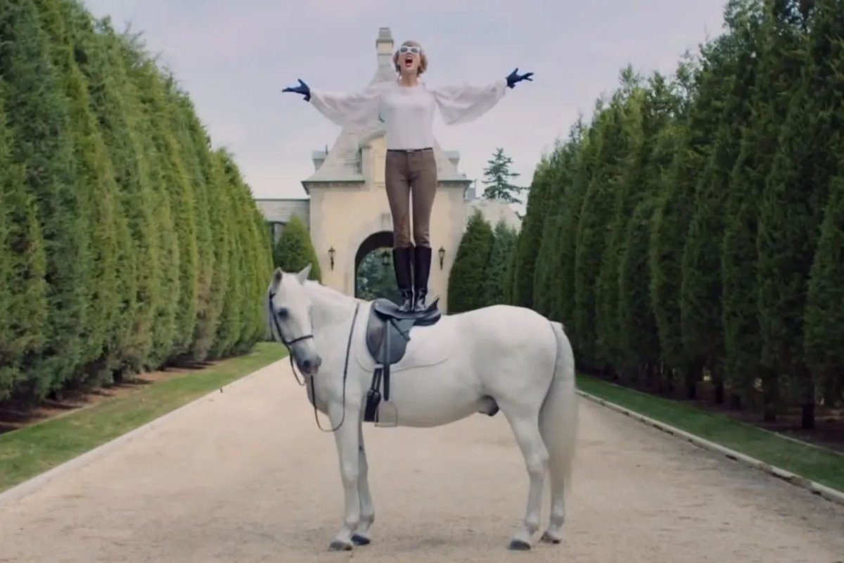 SFWP's tweet photo. If you love horses &amp; Taylor Swift, then you'll love @prettyminotaur's article, "Five Times Taylor Swift Embraced Her Inner Horse Girl" over on @HORSE_NATION! https://t.co/ehJYXt9RkT

Then afterwards, you can get HORSE SHOW here: https://t.co/sum8u9eXYy
@IPGbooknews @SusanSchulman https://t.co/1OWG10DW3z