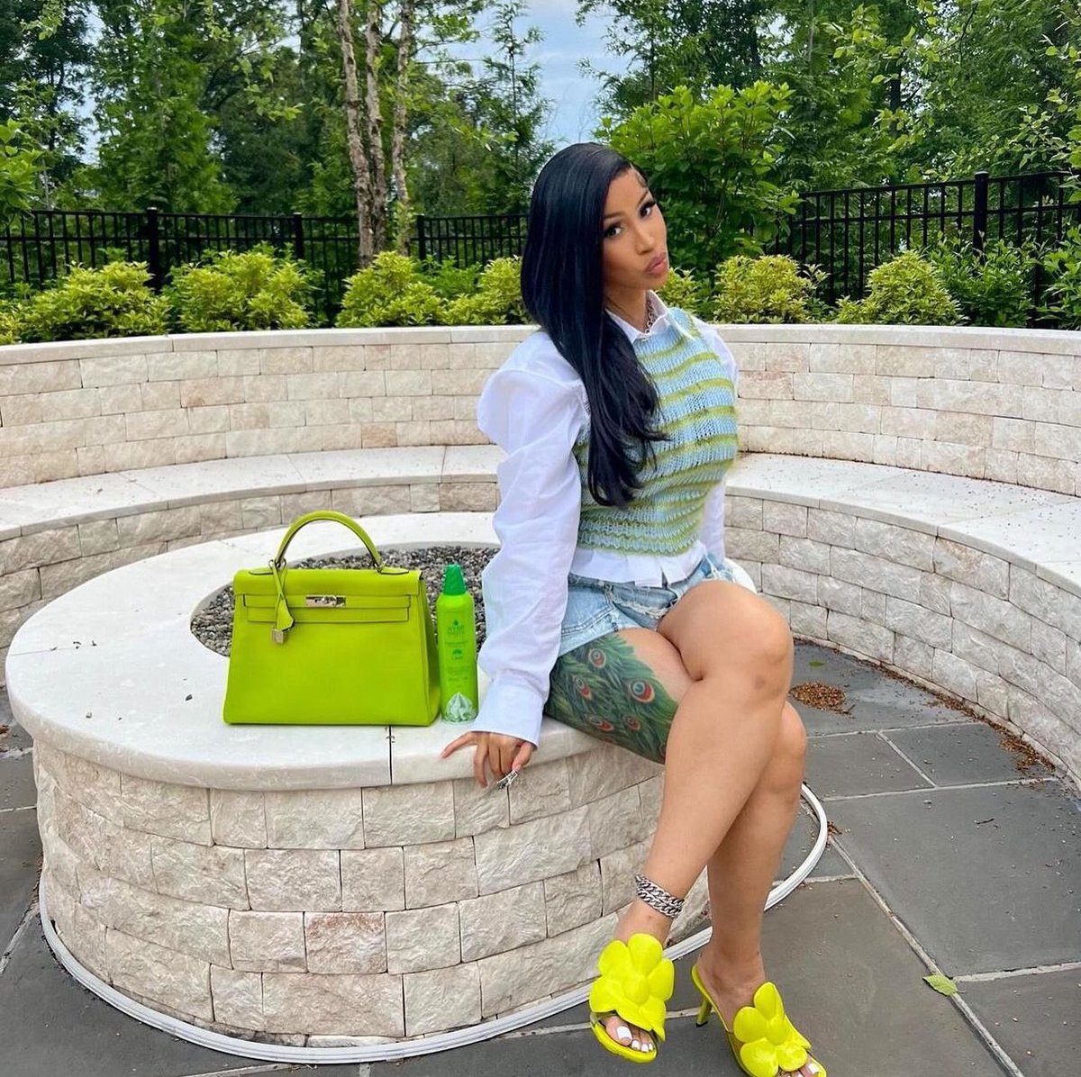 Cardi B tweet media