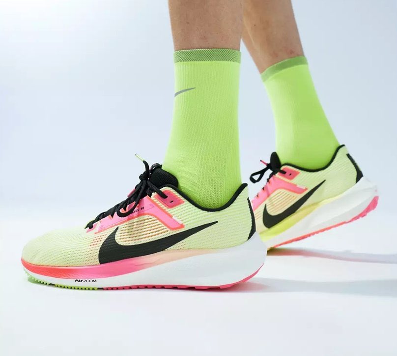 SneakerDealsGB's tweet photo. Select sizes of the vibrant Nike Pegasus 40 Premium now with 40% OFF!

Ad: Down to ONLY £78.40 here => https://t.co/mbxyZWCe7H

UK4.5/5/5.5/6/6.5/7/7.5/8/8.5/9.5/12
(£130) https://t.co/yT7iUM5aMQ