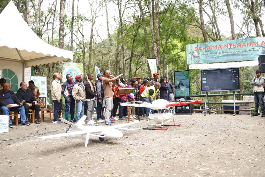 🌺🌳Célébration de la journée internationale de la #biodiversité à #Sahamaintsoanala Mandraka le 31 mai 🦩🐠🐢
👏 Bravo aux héros de l'environnement: chercheurs et experts, gestionnaires de Parcs Nationaux qui contribuent activement à la conservation de la faune et de la flore 🇲🇬