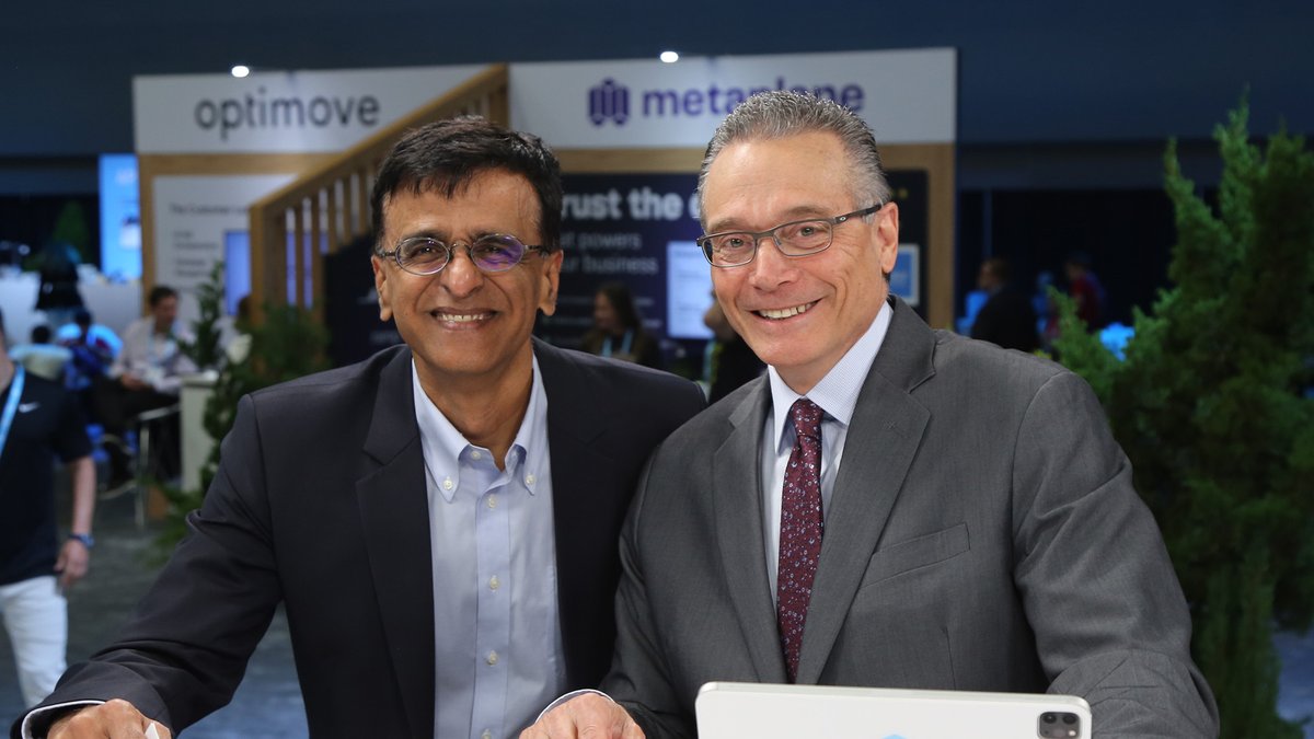 dvellante's tweet photo. Just had a terrific sitdown on @theCUBE with @RamaswmySridhar - we touched on some news coming later this week so we'll hold the segment & run it on Wednesday morning from #SnowflakeSummit - #AI #GenAI #Iceberg #Catalogs #data #DataApps #HybridTables #theCUBE #thecuberesearch https://t.co/hOyQY1sbMb