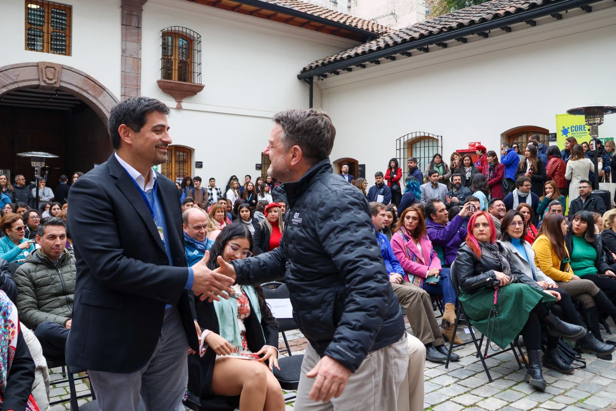 Municipalidad de CerroNavia tweet media