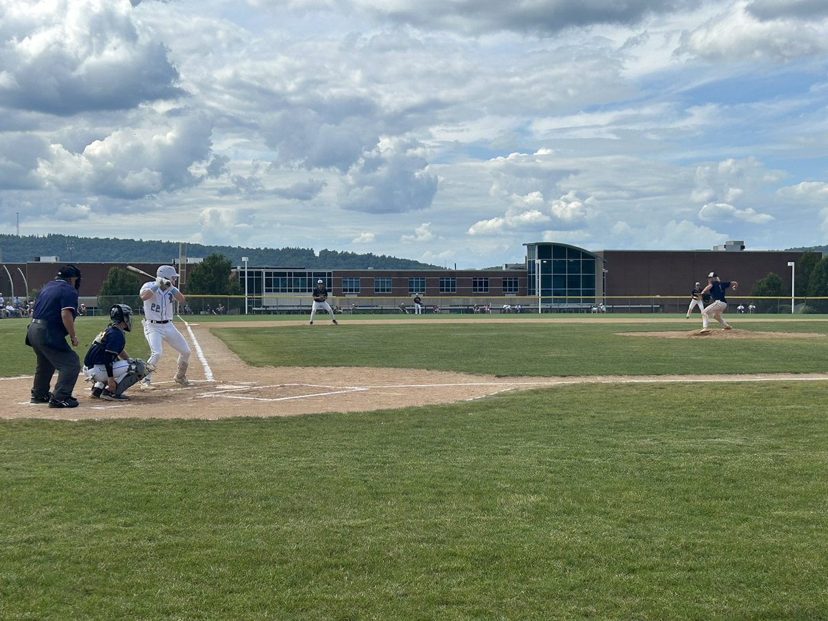 ELCOAthletics's tweet photo. Baseball - heading top of the 3rd Dallas leads ELCO 4-0 from 4 hits &amp; 2 Raiders errors. Raiders coming to bat looking for the first hit. Dallas George walked and Austin Smith was HBP. Moe Shanaman on the bump for ELCO. ⚾️ @LebCoSports1 @CollinRich40 https://t.co/NhktZvjcB1