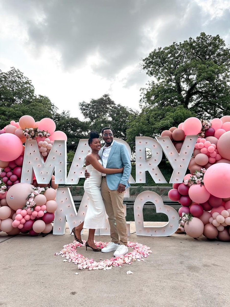 bb2forever's tweet image. Should have added “that proposal-acccepted”!!! #ImEngaged