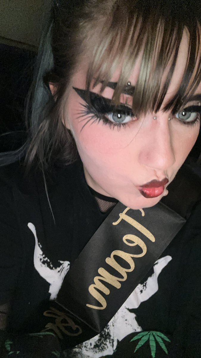 soph x tweet media