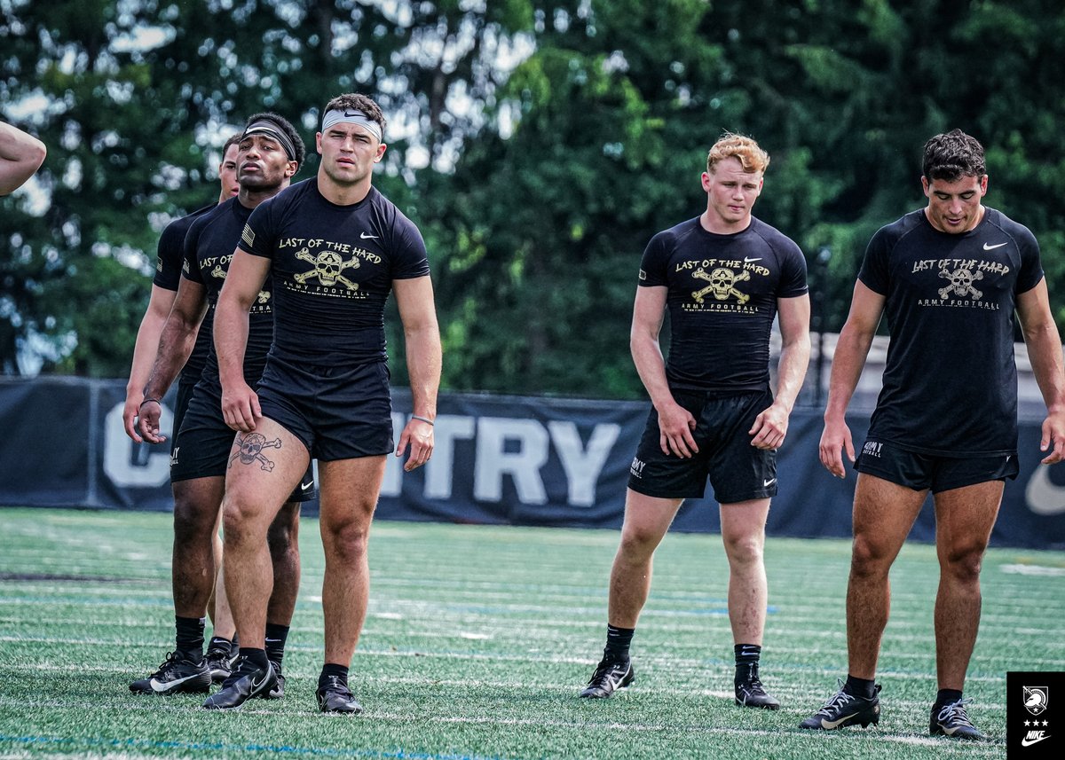 ArmyWP_Football's tweet photo. Back to the grind.