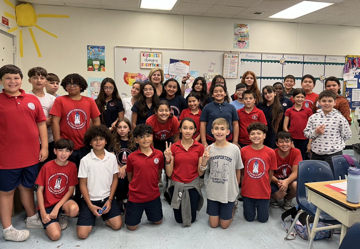 MEtweedy's tweet photo. On behalf of EduSmart &amp; the Dept. of Science congrats to the Gr. 5 2024 “Smart Cookie” Competition Runner Up Dr. Gilbert L. Porter ES for the South Region! @EduSmartScience @MDCPSSci @MDCPSSouth @GilbertPorterES @AileenVega123 @NestorEMarcia https://t.co/xJ94GzDyez