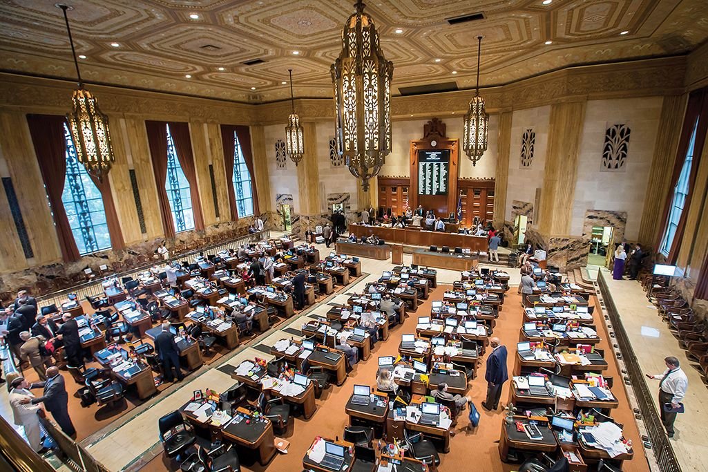 BehizyTweets's tweet photo. BREAKING: The Louisiana Legislature has passed a bill that gives judges the authority to order surgical castration if a person has been convicted of rape, incest and child molestation

The bill received overwhelming approval in both chambers and Governor Landry will sign it https://t.co/izQhA782vK