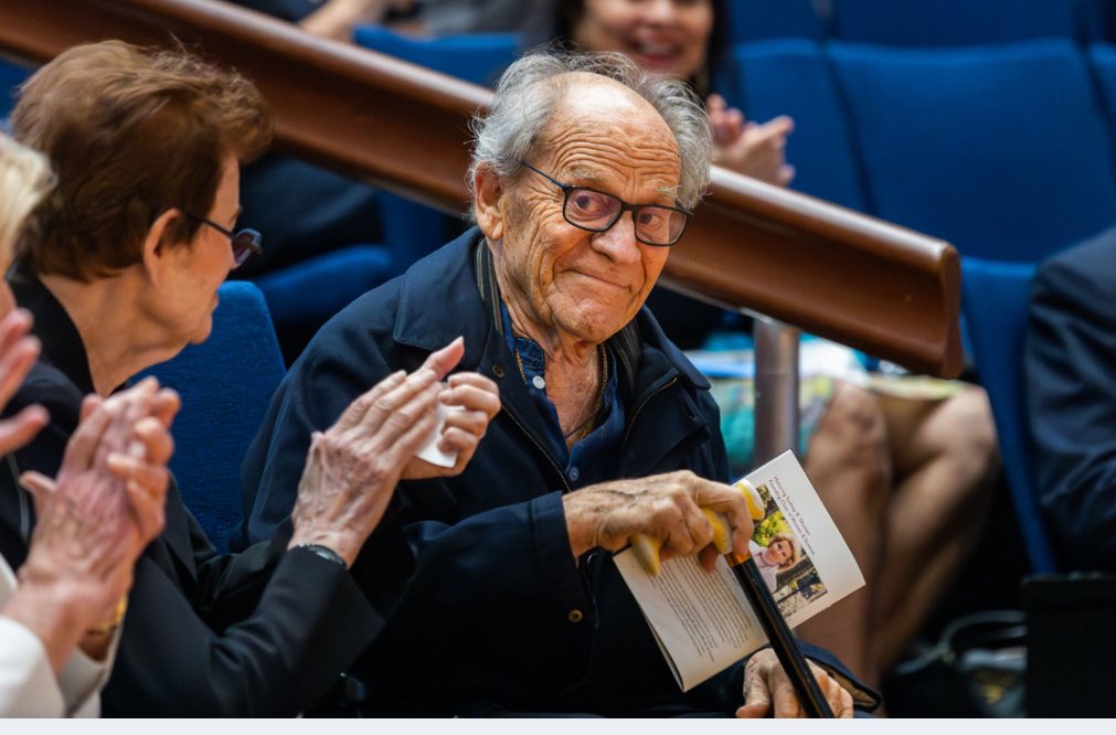 Bevil Conway tweet media