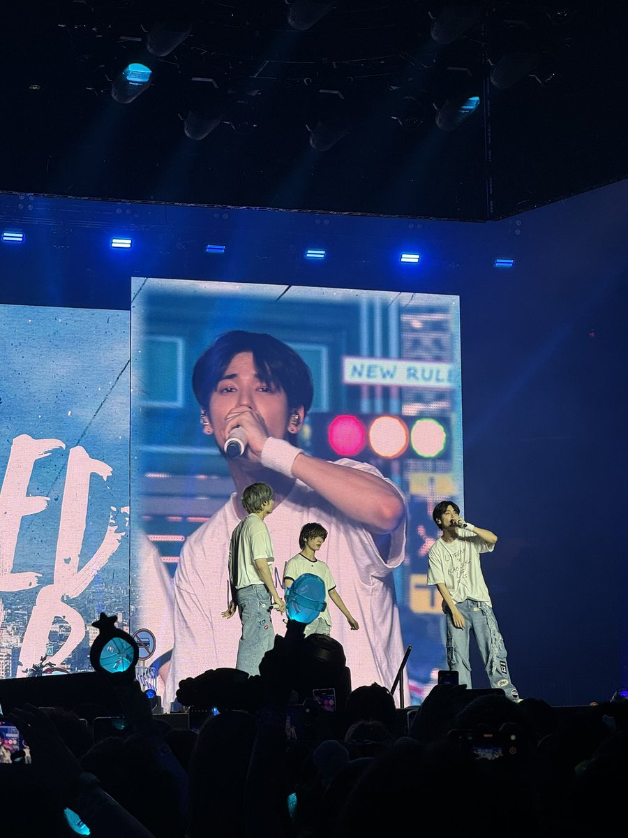 Fangirl4bands's tweet photo. Quarter Life Crisis. #HueningKai #Beomgyu #Taehyun #act_promise_nyc #act_promise #TXT #태현 #범규 #휴닝카이 https://t.co/boEWxafH69