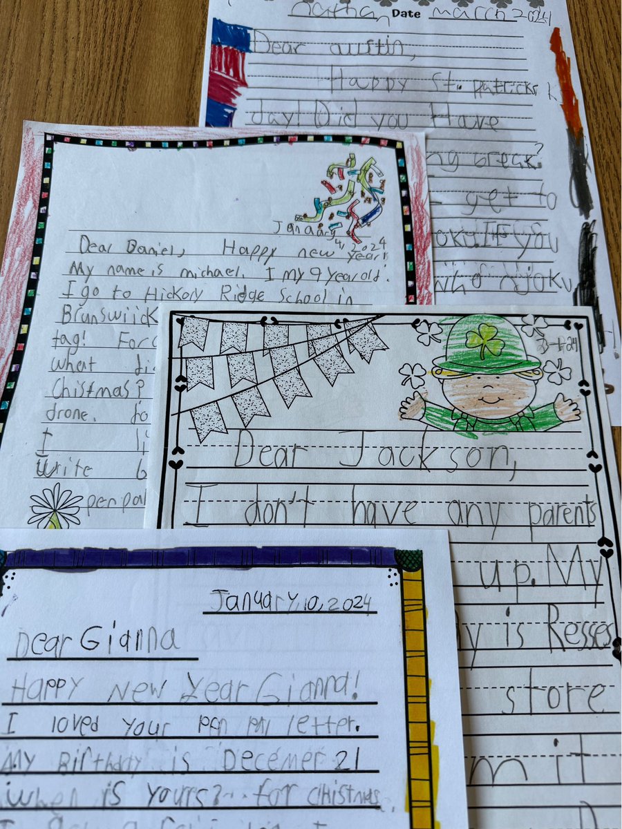 PCSDpleasantval's tweet photo. Coach Borosh &amp; Mrs. Smalheer’s 3rd graders participated in a PEN PAL writing activity with 3rd graders from Hickory Ridge in Brunswick, that mirrored two of their stories in ELA. After writing back and forth, they ended with a Google Meet so all learners met their pen pals! 🤩💙 https://t.co/CxNmtUt0Xq