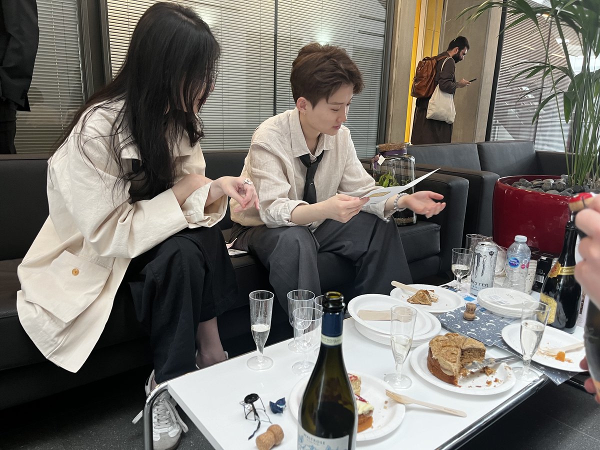 Dr Louis Allott tweet media