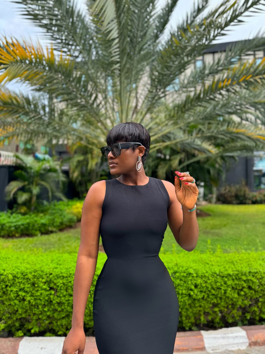alex_unusual's tweet photo. As a PRODUCT EXPERIENCE SPECIALIST, I was invited to Africa Marketing Technology and E-commerce Conference to discuss the future of brand marketing, engaging in both educating and learning looking like money and brains. https://t.co/F6bh6BdoZx