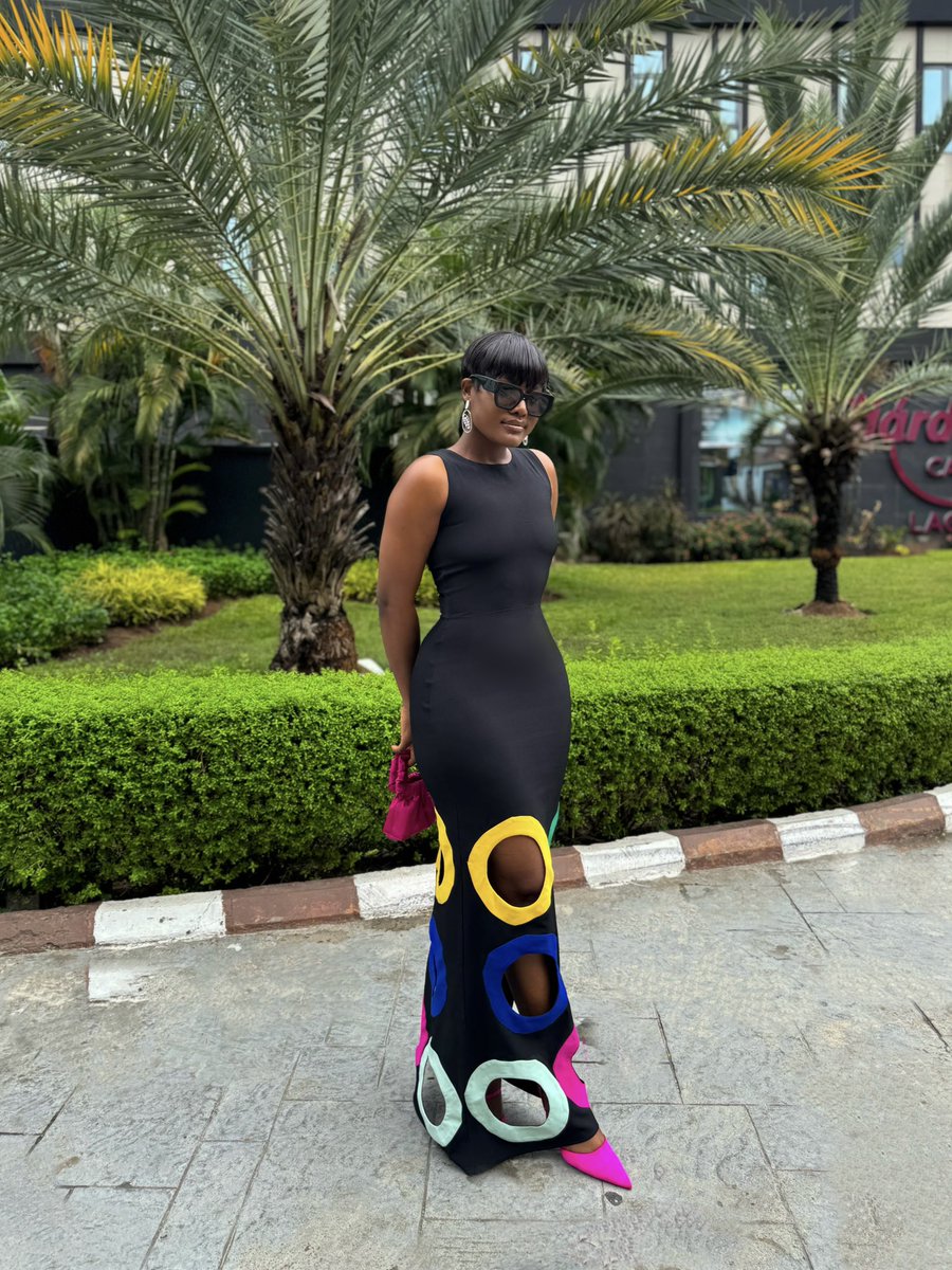 alex_unusual's tweet photo. As a PRODUCT EXPERIENCE SPECIALIST, I was invited to Africa Marketing Technology and E-commerce Conference to discuss the future of brand marketing, engaging in both educating and learning looking like money and brains. https://t.co/F6bh6BdoZx