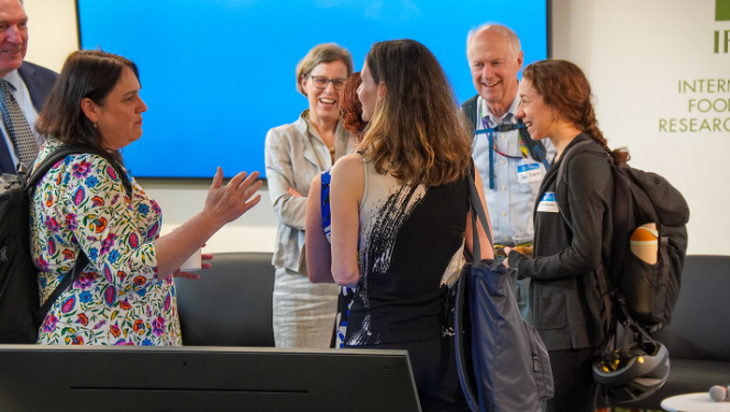 An inspirational launch event at <a href="/IFPRI/">IFPRI</a> last week introducing the new Global Food Policy Report "Food Systems for Healthy Diets and Nutrition." Thanks to over 1.4K participants who joined us online and in-person!
Read #GFPR2024 ▶️ hdl.handle.net/10568/141760
<a href="/CGIAR/">CGIAR</a>