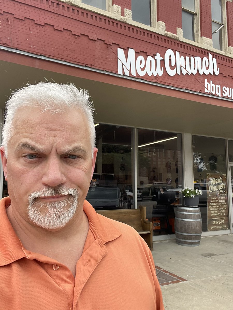 GunthorTM's tweet photo. Since I was in Waxahachie, I decided to stop by Meat Church BBQ Supply, I did not check their hours of operation.  I did enjoy the architecture and hope to swing by before I head home #meatchurch #bbq #bbqcentralshow https://t.co/3Jhzm2HAF9