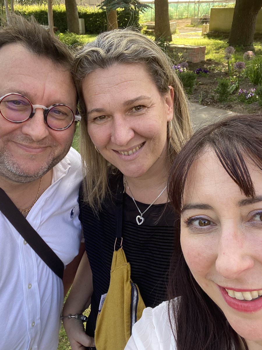 👍1er jeune sommelier au lycée privé Briacé Malaud Bastard primé
👍restaurant les chants d’avril à <a href="/r4622t/">Nantes ma ville ن</a>  Nantes = son jeune apprenti 1
👌bravo aux organisateurs = dialogue entre les viticulteurs et les restaurateurs pour la Défense du #muscadet 
Soutien <a href="/C_MORANCAIS/">Christelle MORANÇAIS</a>