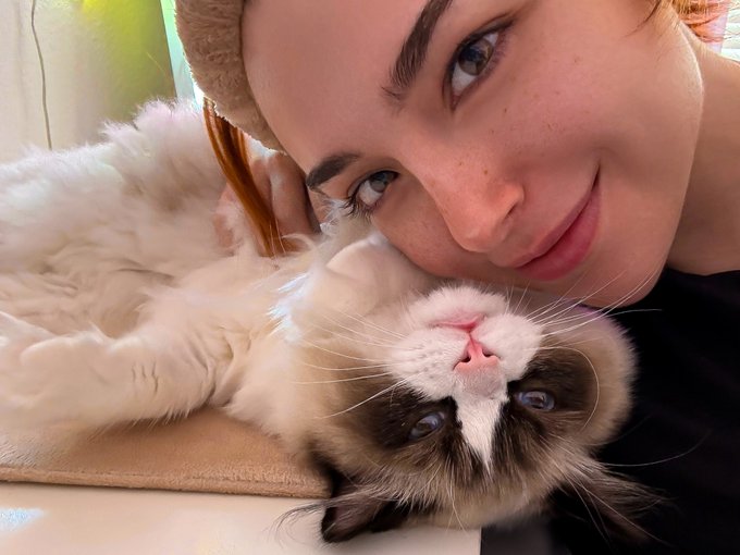 ty for all da birthday wishes gamers!!! ✨ i spent the day hanging out with my big ass baby son and playing