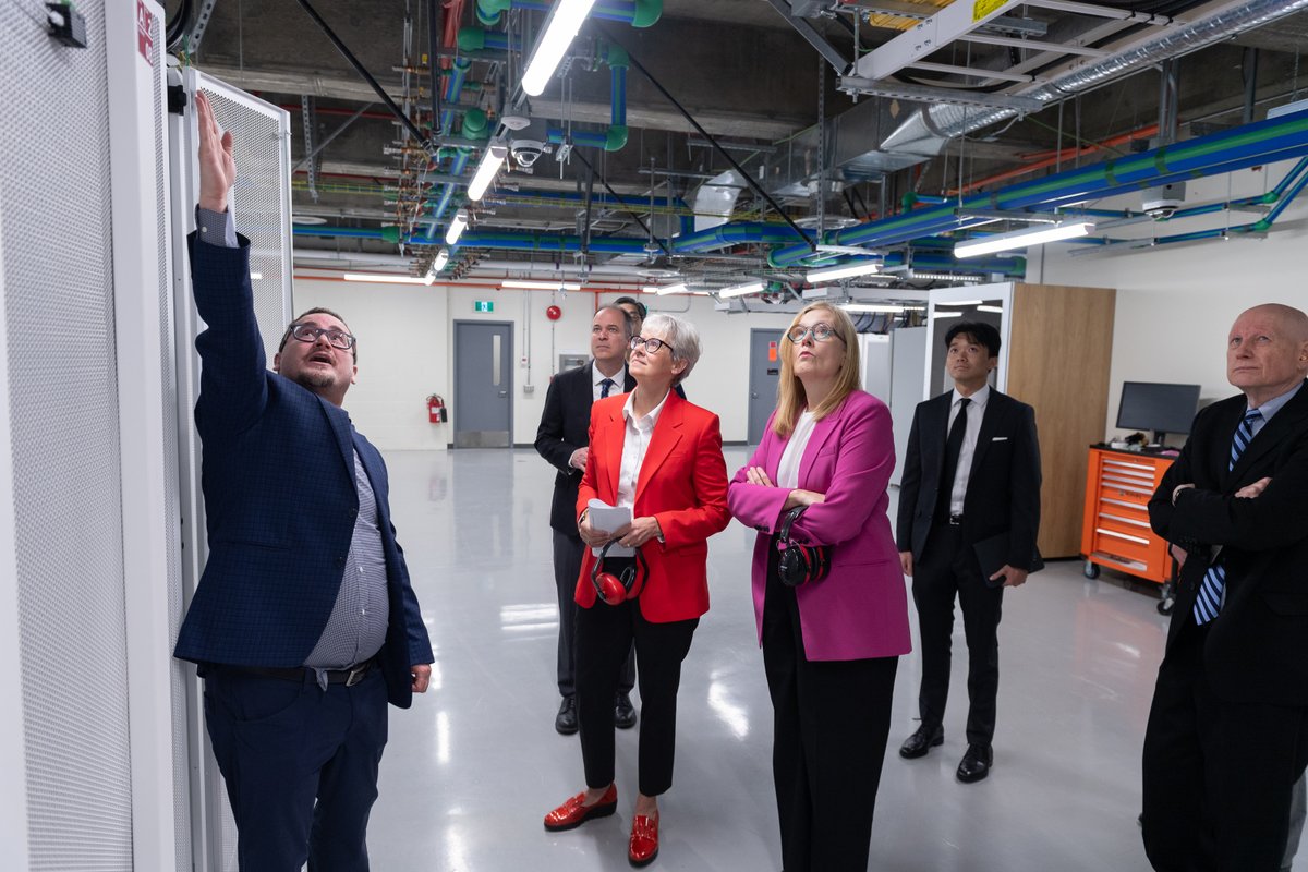 SFU Research tweet media