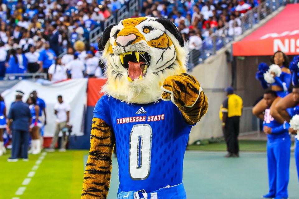 Aaron "AO" Osley (@aaronosley21) on Twitter photo Blessed to Receive An Offer From Tennessee State University!! <a href="/CCHSfootbal/">Clay-Chalkville Football</a> <a href="/coachfloyd33/">Stuart Floyd</a> <a href="/CoachMashack/">Kevin Mashack</a> <a href="/redhog29/">Kyle Dickerson, M.Ed.</a> <a href="/AL6AFootball/">Alabama6AFootball</a> <a href="/RecruitCCHS/">Clay-Chalkville Recruiting</a> <a href="/One11Recruiting/">One11 Recruiting</a> <a href="/PrepRedzoneAL/">Prep Redzone Alabama</a> <a href="/MohrRecruiting/">Brian Mohr</a> <a href="/TheUCReport/">Billy Tucker</a> Blessed to Receive An Offer From Tennessee State University!! <a href="/CCHSfootbal/">Clay-Chalkville Football</a> <a href="/coachfloyd33/">Stuart Floyd</a> <a href="/CoachMashack/">Kevin Mashack</a> <a href="/redhog29/">Kyle Dickerson, M.Ed.</a> <a href="/AL6AFootball/">Alabama6AFootball</a> <a href="/RecruitCCHS/">Clay-Chalkville Recruiting</a> <a href="/One11Recruiting/">One11 Recruiting</a> <a href="/PrepRedzoneAL/">Prep Redzone Alabama</a> <a href="/MohrRecruiting/">Brian Mohr</a> <a href="/TheUCReport/">Billy Tucker</a>