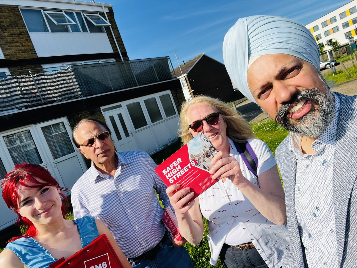 Lots more #LabourDoorStep canvass sessions across the town this weekend to campaign for a <a href="/UKLabour/">The Labour Party</a> government, which so many people in #Slough are desperate for.

After the huge damage inflicted upon people by 14 years of Conservative failures, we need #change for our country.