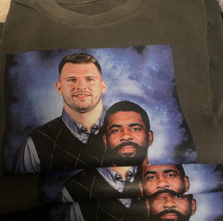 Nike_Check_Mj's tweet photo. Made by request ! Lmk what sizes y’all need grey, black, navy, or white ! Oversized fit ( heavy material these are not the $3 blanks) https://t.co/iSh86SlofA