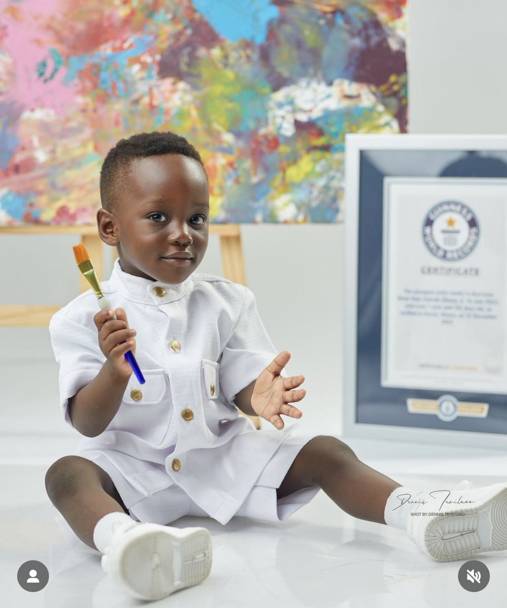 TheKomla_Adom's tweet photo. 1 year-old Ace Liam officially receives his certificate for being the youngest male artist in the world from @GWR 

❤️🔥 https://t.co/OgNpi8JC4j