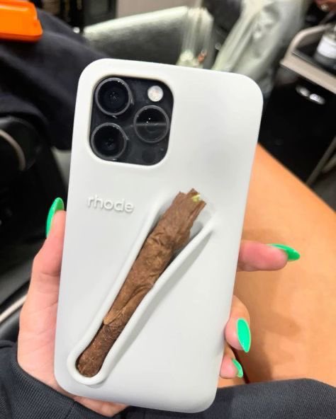 Stoner Barbie (@stonersvilla) on Twitter photo 