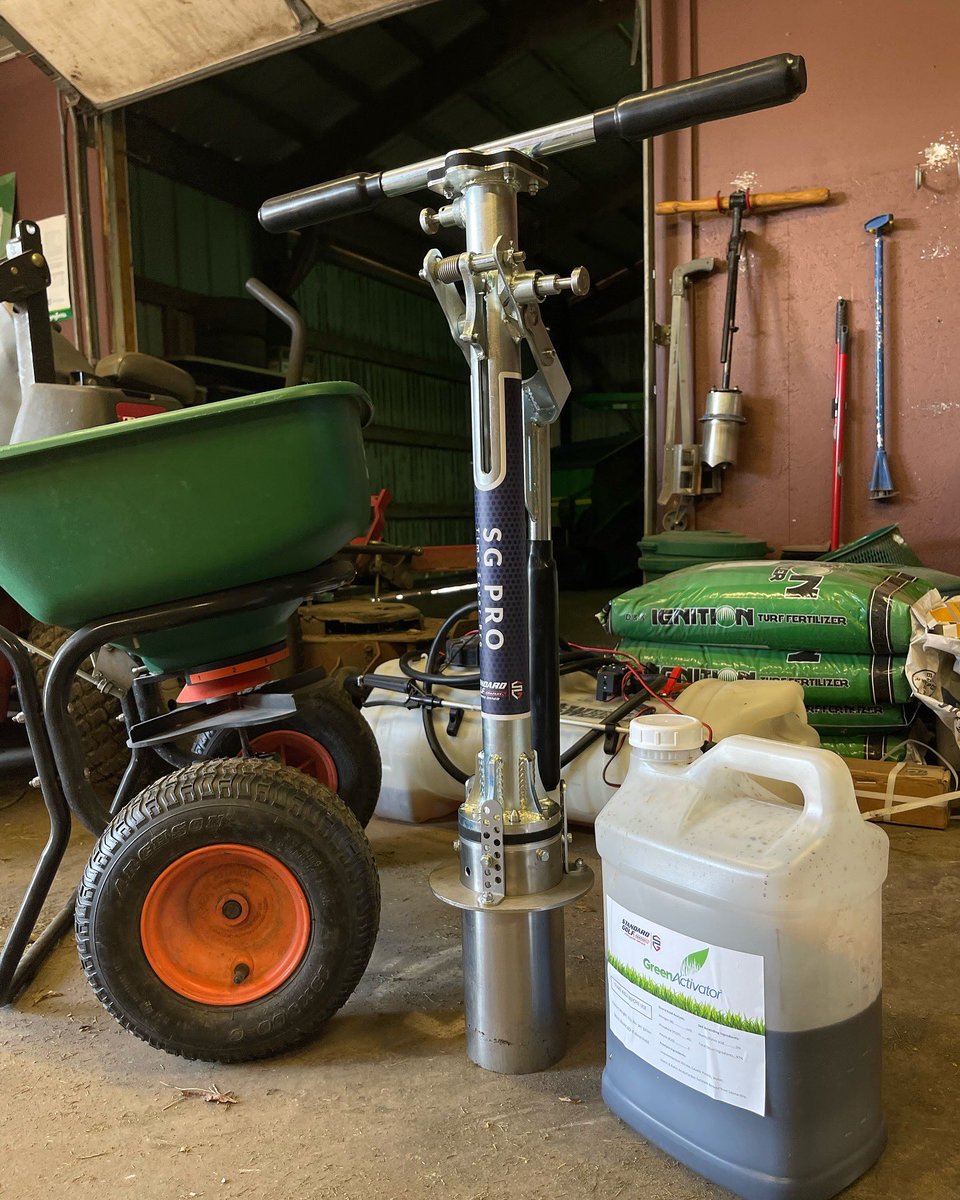 StandardGolf's tweet photo. Standard Golf has always wanted the best for the Superintendent… AND your Turf! ⛳️
With a blend of Humic and Fulvic with a small dose of NPK, let us welcome you to a new way of managing your turf. 
🌱
Less Inputs | More Drought Resistance | Less Labor | Less Water https://t.co/0vQXnZZK7H