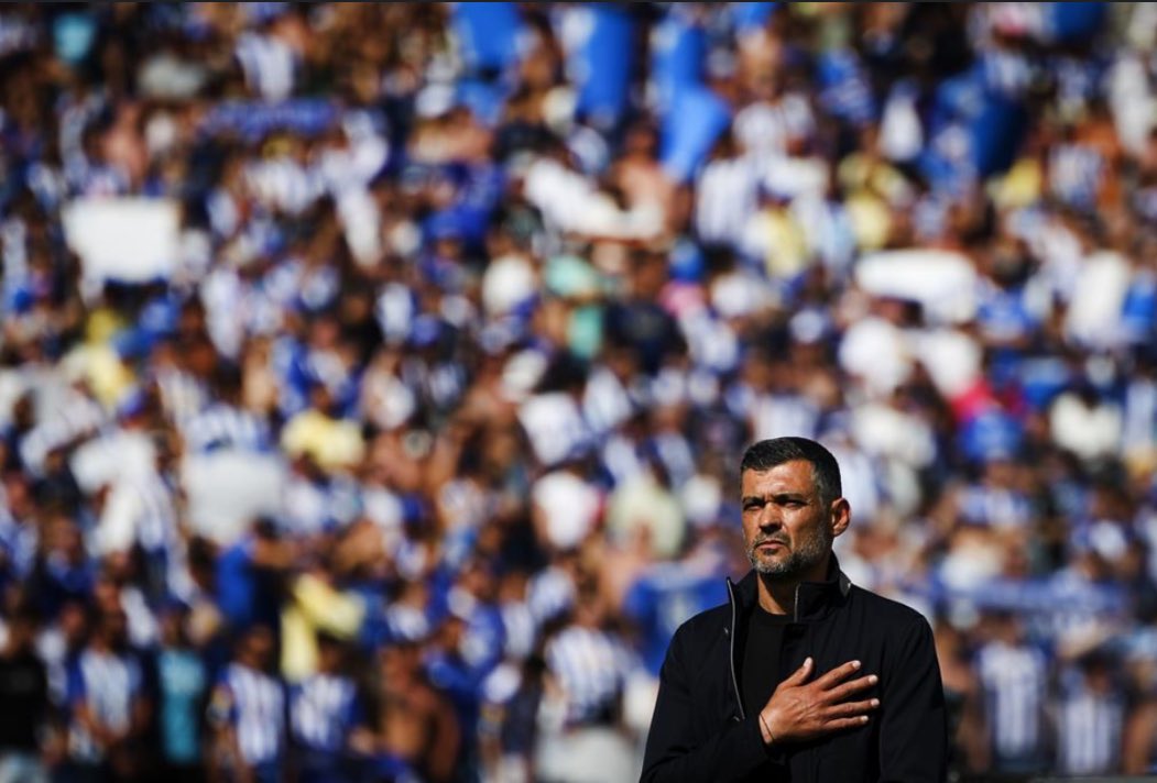 Obrigado por tudo, Mister!

Obrigado por devolver a mística e o ADN Porto!

Obrigado por valorizar ativos!

Obrigado pelas fantásticas noites europeias, ricas em cultura tática!

Obrigado por honrar o brasão abençoado, defendendo o nosso escudo com todas as suas forças!