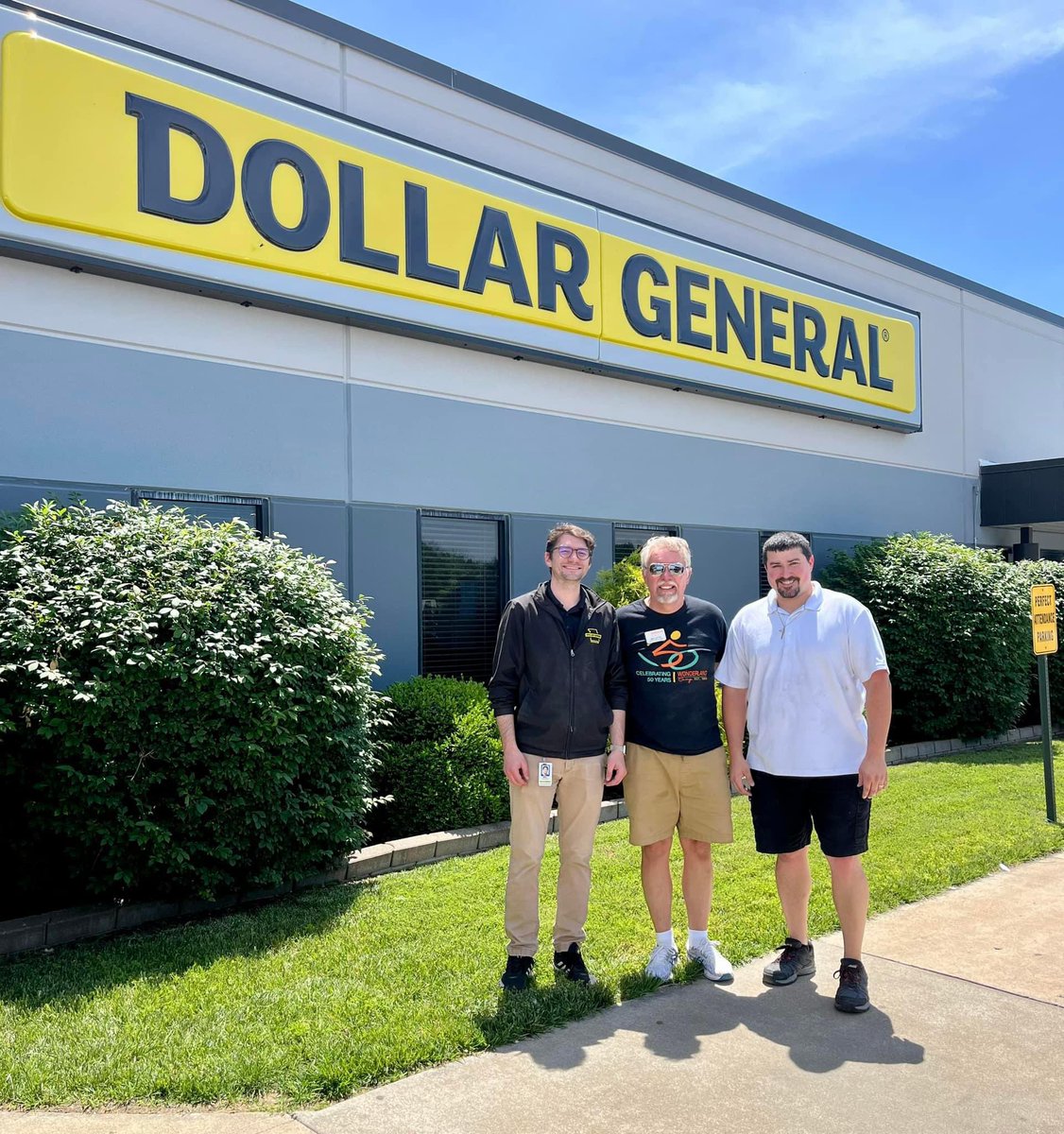 Thank you Dollar General Distribution Center in Fulton for your annual donation to Official Wonderland Camp. Dollar General has 28 Distribution Centers in the U.S. and the Fulton, Missouri facility employs 800 people.