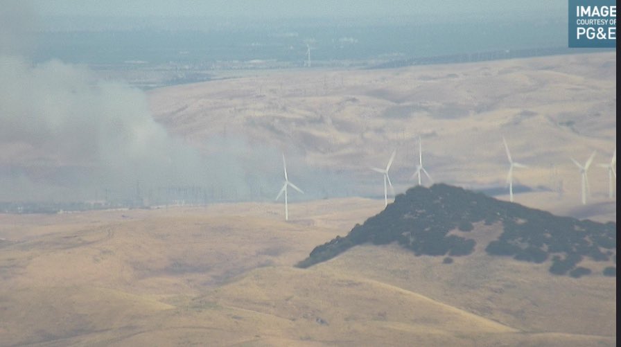 firevalleyphoto's tweet photo. This be the #PattersonFire, structures are threatened. Air attack requested 4 additional tankers https://t.co/wbWWoDN0Q7