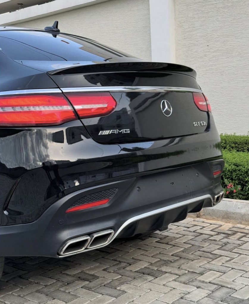 Kinglamarr___'s tweet photo. 2017 Mercedes benz GLE 63s AMG 
-Black on black 
🏷️: N85 million ($61k)
Contact for details 📥
Nationwide delivery 🇳🇬 https://t.co/8WQSz0apI7