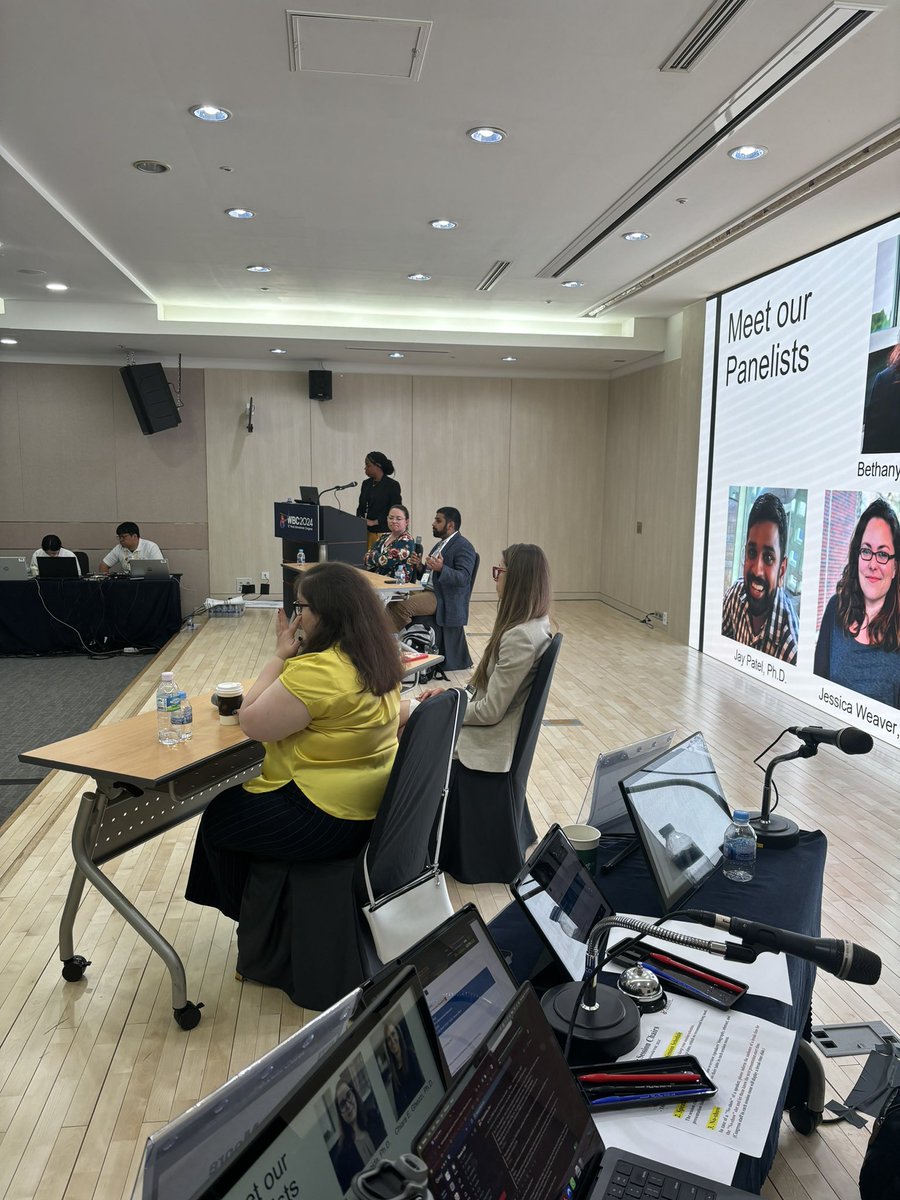 Erika Moore tweet media