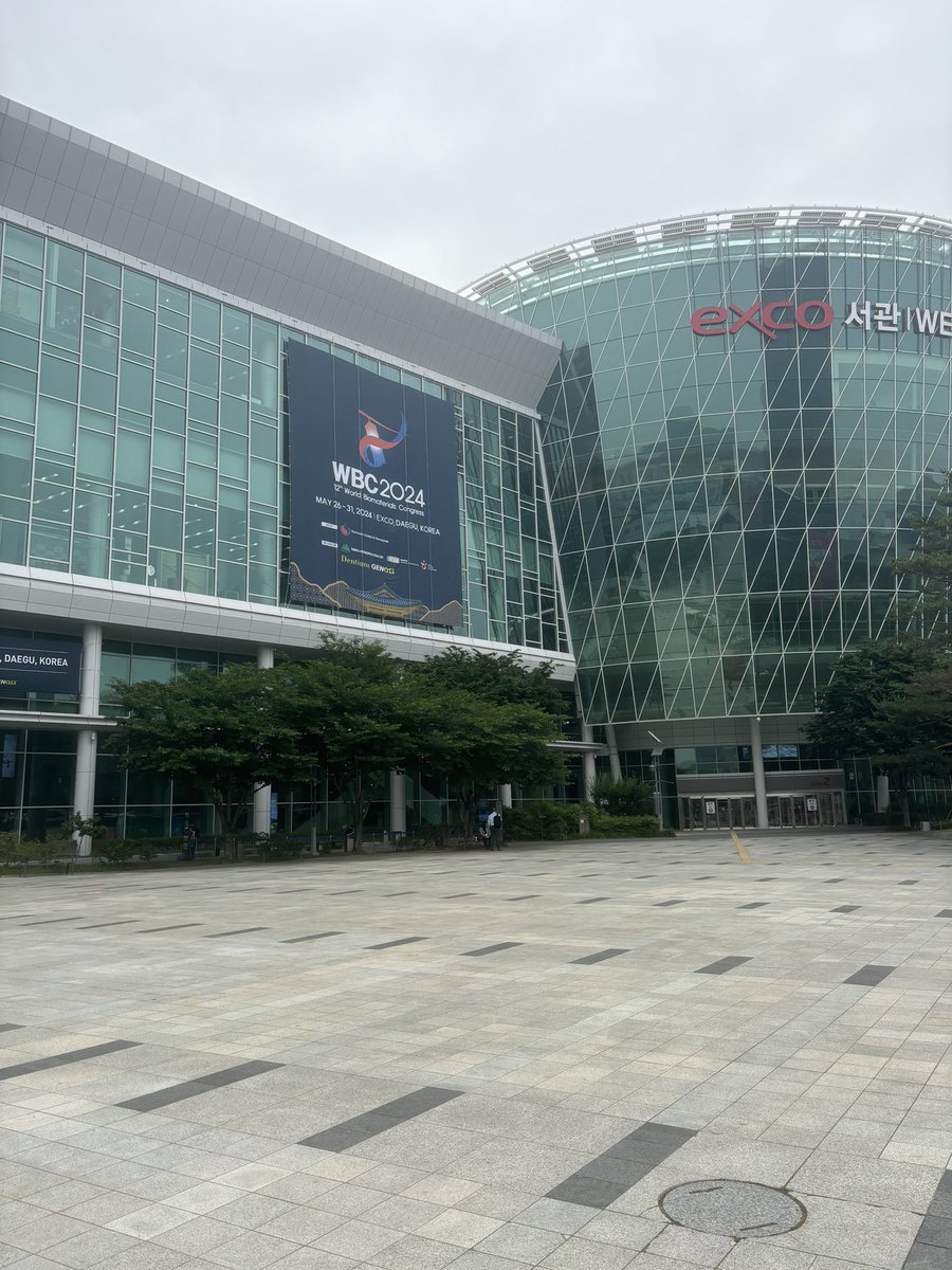 Back from the #WBC2024 in Daegu, 🇰🇷! HIGHLIGHTS include: Co-organized the New PIs in Biomaterials workshop w/ <a href="/BLT_BME/">Brittany Taylor, PhD</a>, chaired 2 sessions on cardiovascular therapy &amp; immunity with <a href="/MaiselLab/">Katharina Maisel</a>  &amp; KARAOKE! #WBC2024 #Biomaterials #IYKYK #EPIC