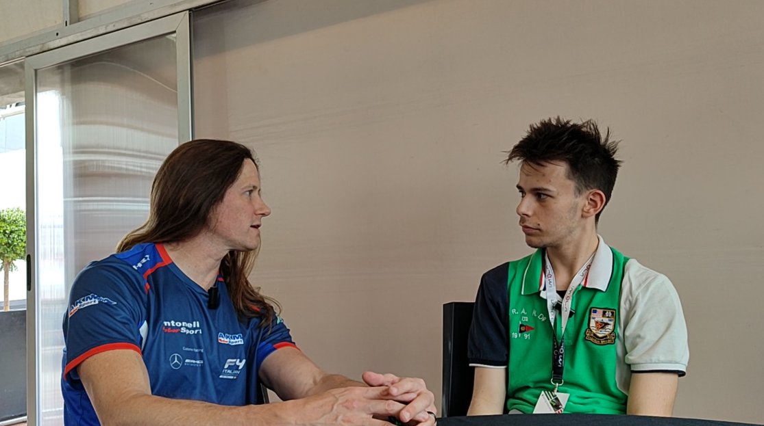 Enjoyed my first weekend as an Interviewer.
Many thanks to every driver that i interviewed.
Hoping to do more of this in the future!

めっちゃ難しいですが頑張りました！！
たくさんドライバーにインタビューします。
応援ありがとうございました！