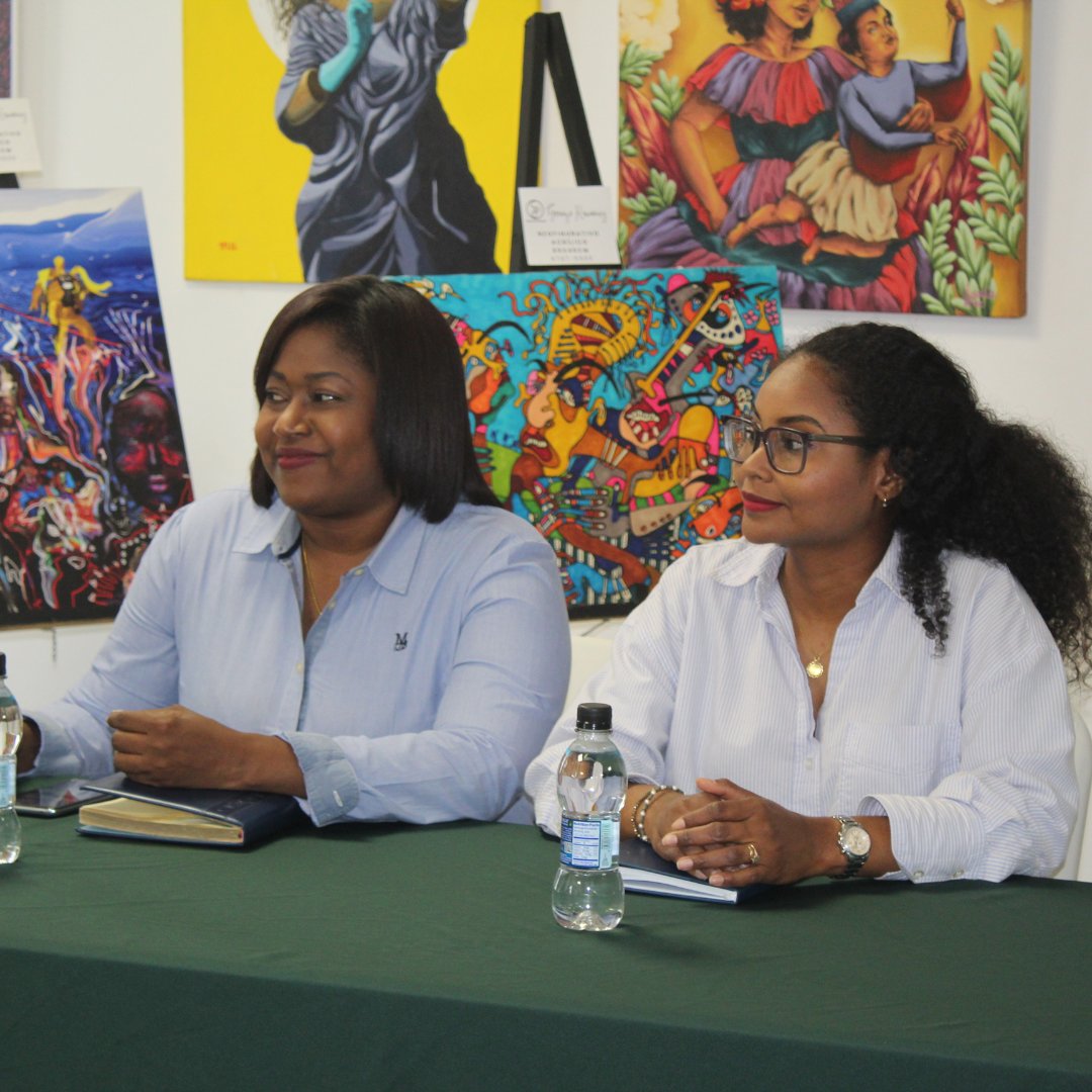 Recibimos la visita de S.E. Jorge Rivera Staff, Ministro de Comercio e Industrias. 

Se sostuvo una reunión con los miembros de la junta directiva del gremio, donde se trataron temas importantes para la provincia, como Colón Puerto Libre y la Zona Libre de Colón.