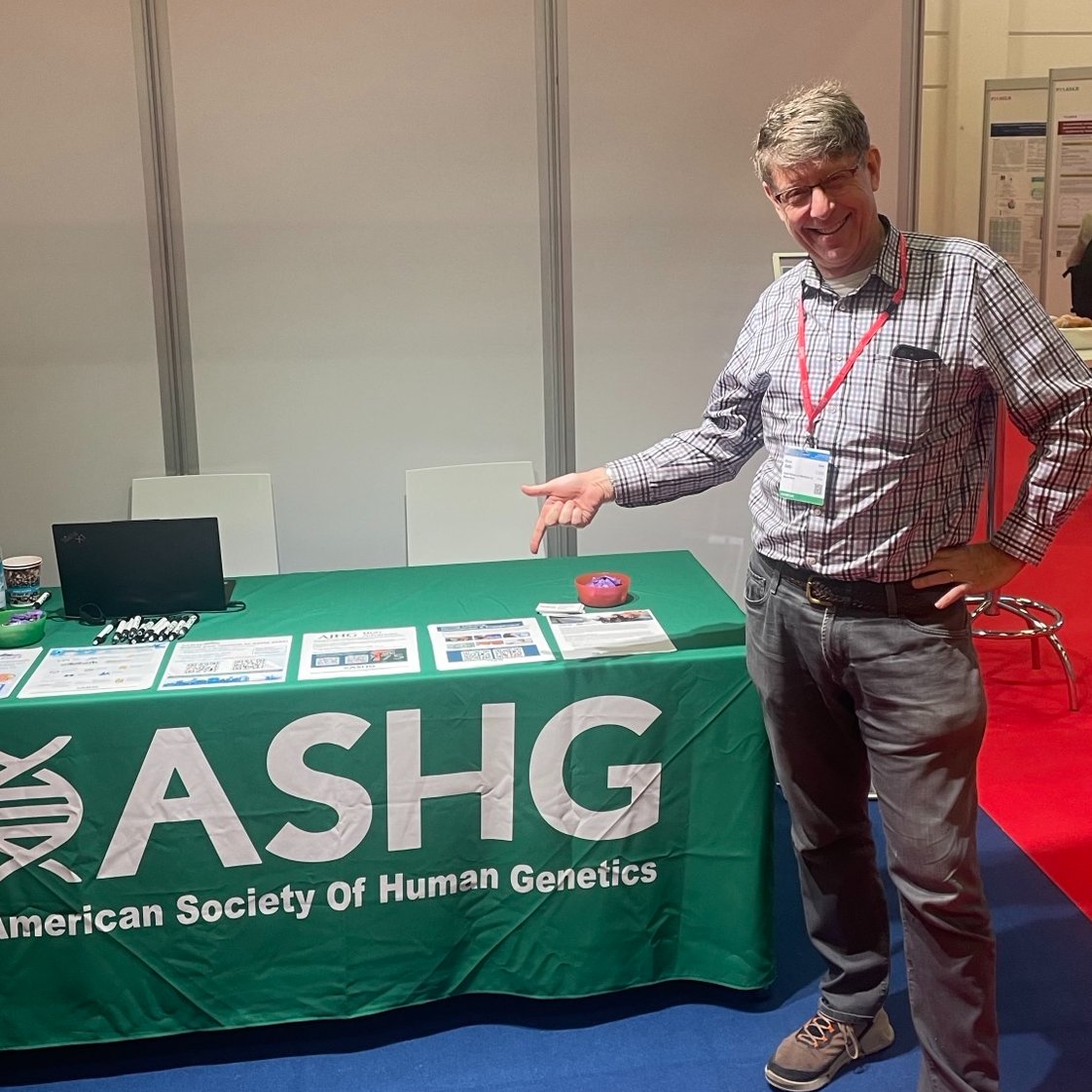 ASHG President Bruce D. Gelb, MD, is enjoying hearing new science and meeting with fellow attendees at #ESHG2024! Continue the global collaboration and submit your science for #ASHG24 by this Friday, June 7! ashg.org/meetings/2024m…