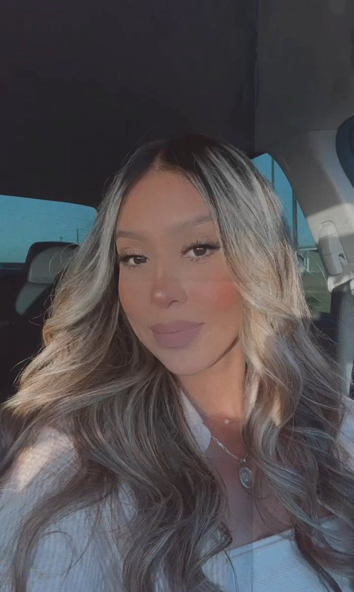 laguapishula's tweet photo. love me a good selfie🤳🏽✨ https://t.co/sX5cBy8jMH