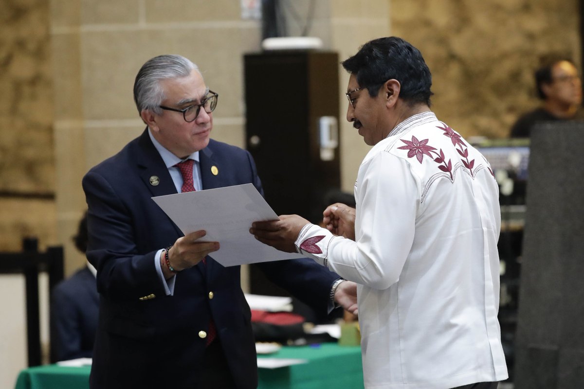 senadomexicano's tweet photo. 📷 Se celebró en el #SenadoMexicano el 5to Aniversario del Semillero de Derecho Parlamentario y Técnica Legislativa.

https://t.co/7cFh7fYgNF https://t.co/NGhsS0c23Y