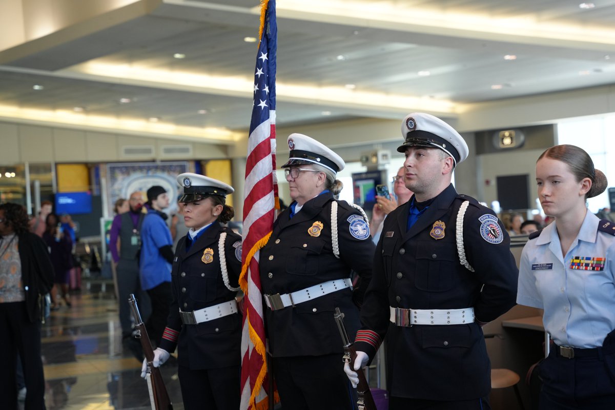 FlyTPA's tweet photo. Today, four World War II veterans flew out of TPA on their way to Normandy to participate in the 80th D-Day Anniversary events. These heroes are among the few remaining who fought for freedom on that historic day in 1944. 🇺🇸 Join us in thanking them for their service. https://t.co/wH0wfikvlO