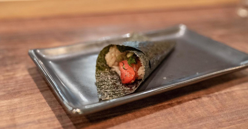 SelectCard's tweet photo. 5Kinokawa, located in Houston's historic Heights neighborhood, serves up an authentic Japanese multi-course dinner with ingredients flown in weekly from Japan! 🇯🇵 Don't miss out on this culinary gem. #SelectCard #Houston https://t.co/3drT7apNAk