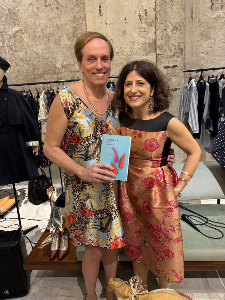 Con <a href="/elvira_serra/">elvira_serra</a> alla presentazione dell’edizione del decennale del suo primo romanzo, “L’altra” ❤️