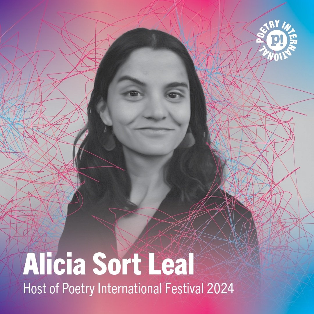 🚨Meet the festival hosts🚨

🎤Alicia Sort Leal🎤

🗓️Alicia will be hosting on Sunday, 9th of June, at the Poetry International Festival!

👀Festival timetables and info here: poetryinternational.com/en/festival/fe…
🎟️Get your festival tickets here: lnkd.in/ePj3QneA