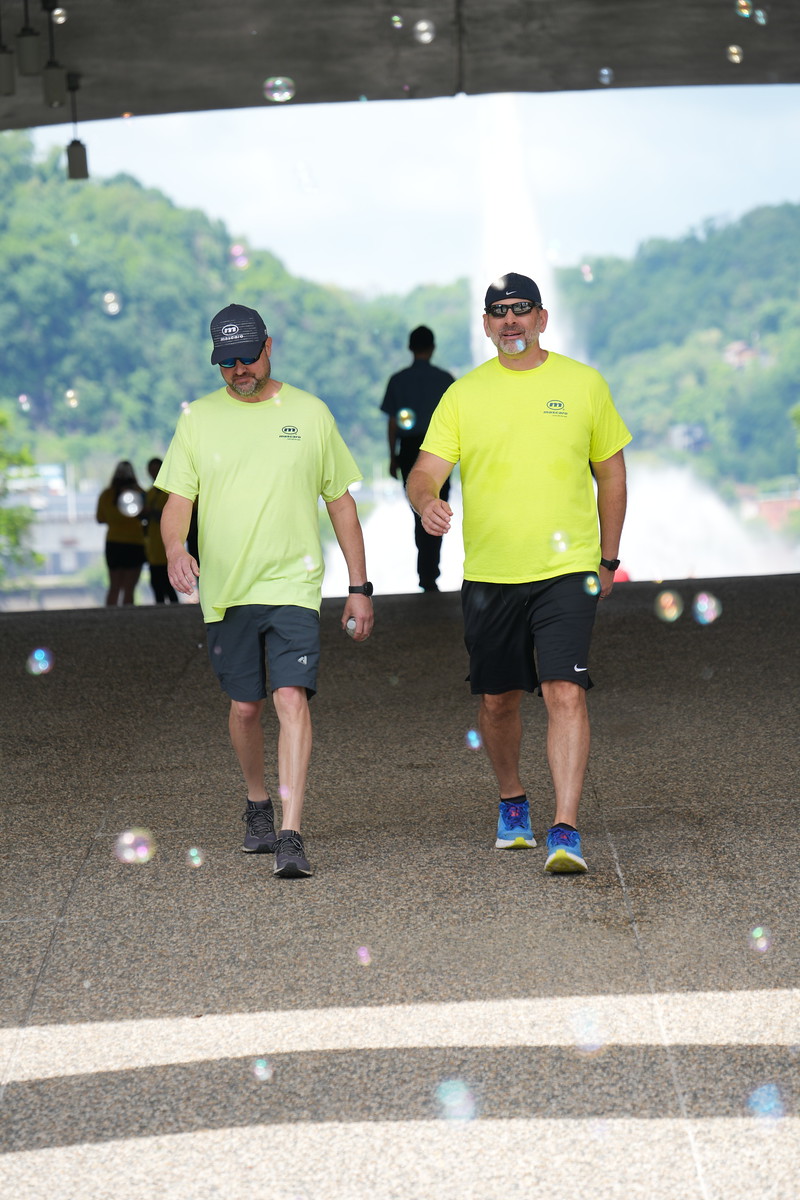 MascaroConst's tweet photo. Each year, Mascaro strides to benefit the @cf_foundation and this year was no different! Mascaro employees and their families walked in Pittsburgh Great Strides raising money to help find a cure!

#givingback #greatstrides #cff2024 #construction #buildwiththebest https://t.co/U7gVpyuPlr