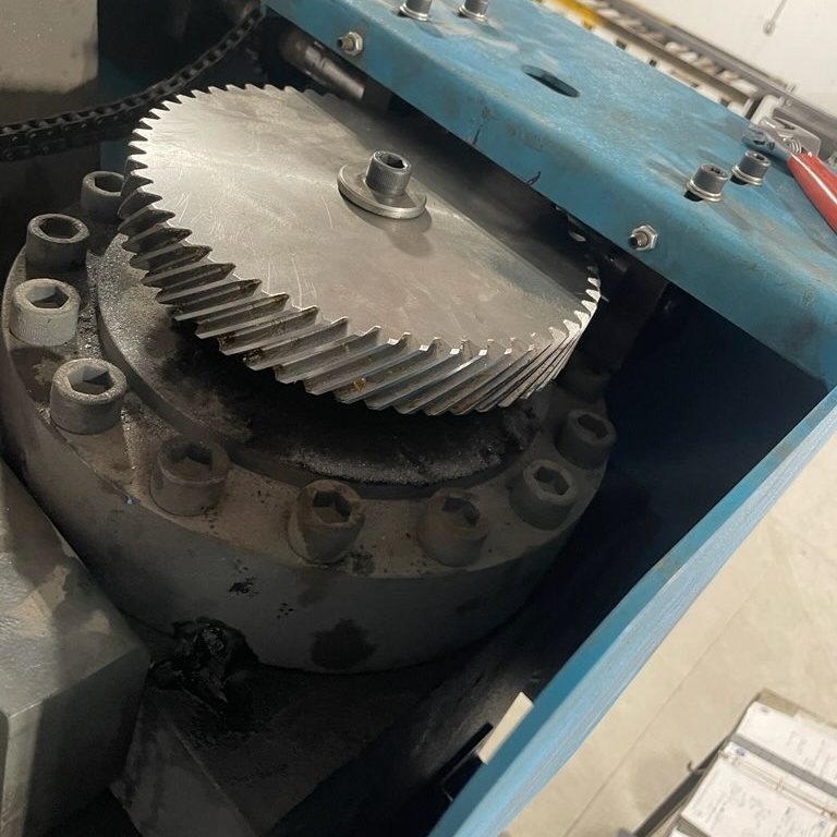 SilverbackMach's tweet photo. This HACO press breaks depth stop adjustment gears were worn out, got them replaced, and got it recalibrated!🦍🔧🇺🇸

#silverbackmachine #punchpress #metalfab #pressbrake #ironworker #welding #metalfabrication #plasmacutting #steelfabrication #machineshop #shearblade #plateroll https://t.co/YK0cQxfa3P