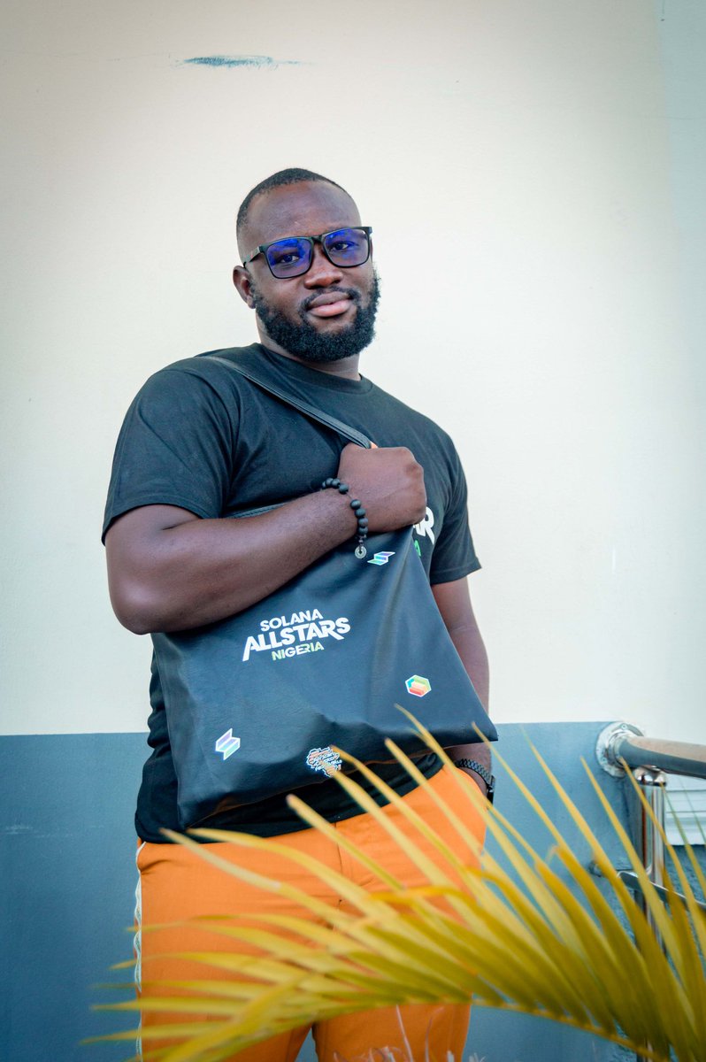 Bakare_olaotan's tweet image. We had a blast at the @AllstarsNG Event in Lokoja, Kogi State on June 1st 2024. We are thrilled to have shared insights on Blockchain and the incredible opportunities within the Solana ecosystem. From bounties to #StepFinance, the possibilities are endless. #Solana #BlockchainJob