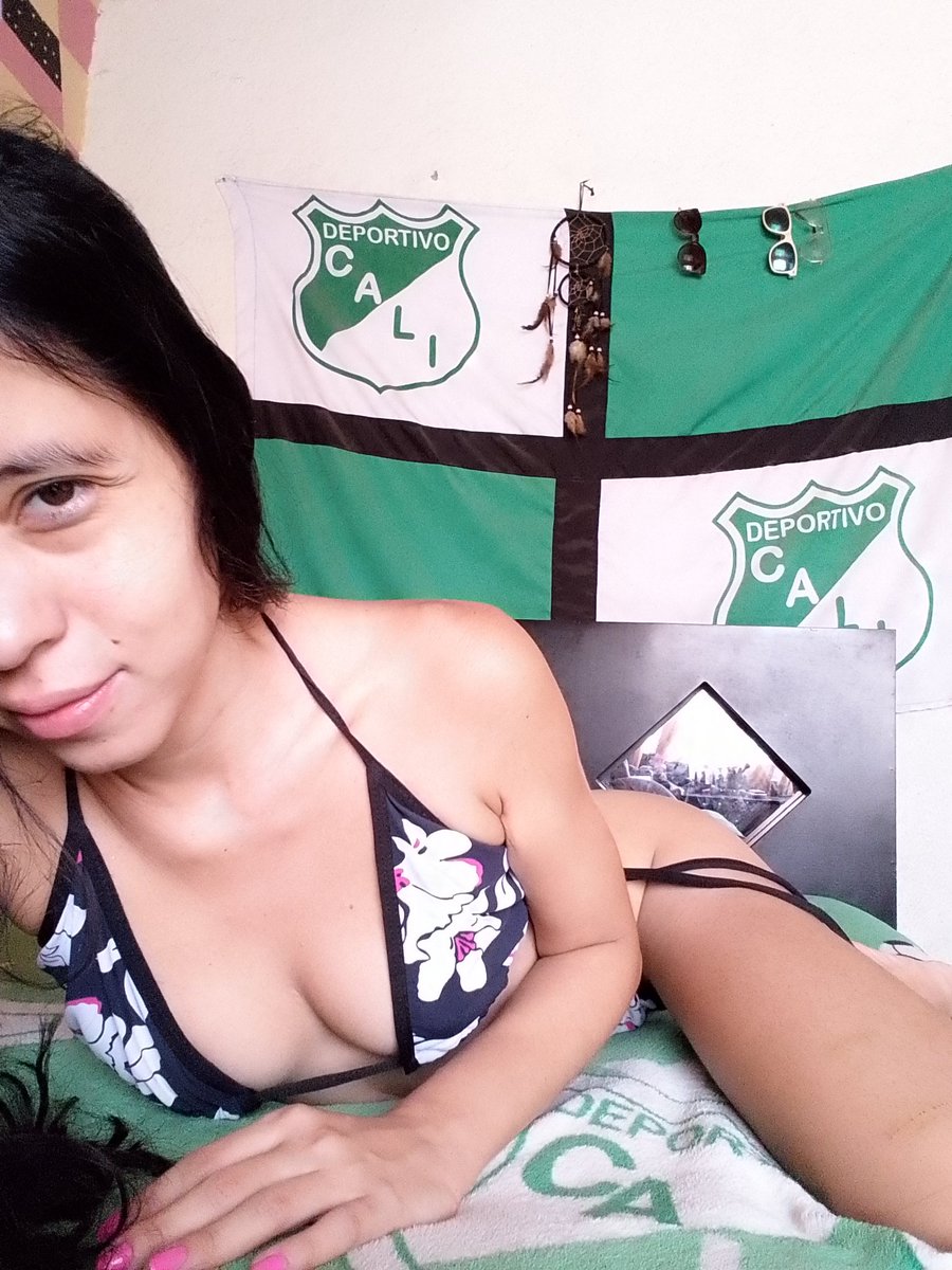 Jennife00320879's tweet photo. https://t.co/0hD8J94Zal 35% de descuento a nuevos suscriptores 🥵🥵🥵 https://t.co/9bwJLvPl4S